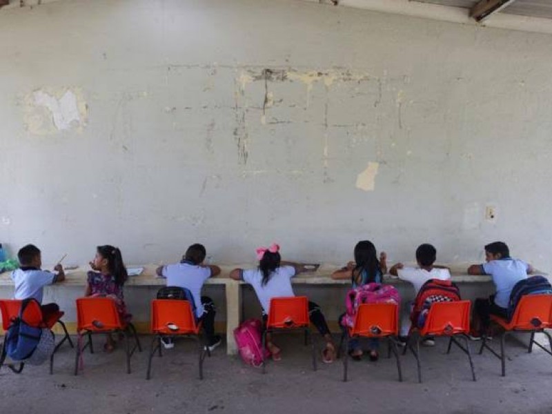 Cierres escolares por pandemia ampliarán brecha entre ricos y pobres
