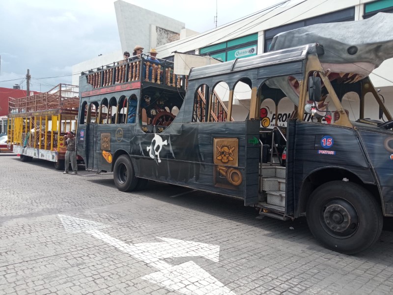 Cierres viales en el malecón genera afectaciones a tranvías