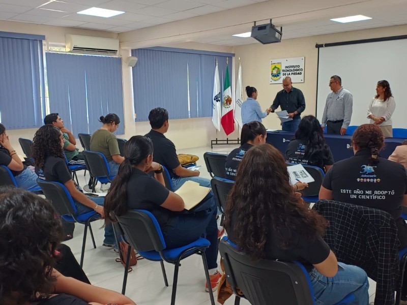 Cinco conferencias, talleres y grandes ideas en un solo evento: ¡vive #Misión35!