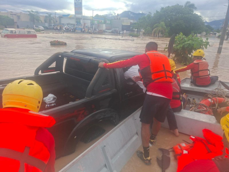 Cinco escuelas de Vallarta afectadas por inundación