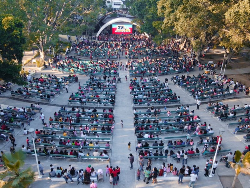 Cine gratis en la Loma, retoma DIF actividades para familias