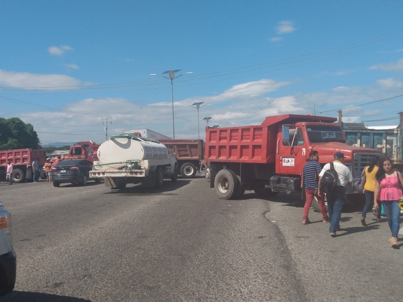 CIT bloquea carretera en apoyo a Confederación Libertad