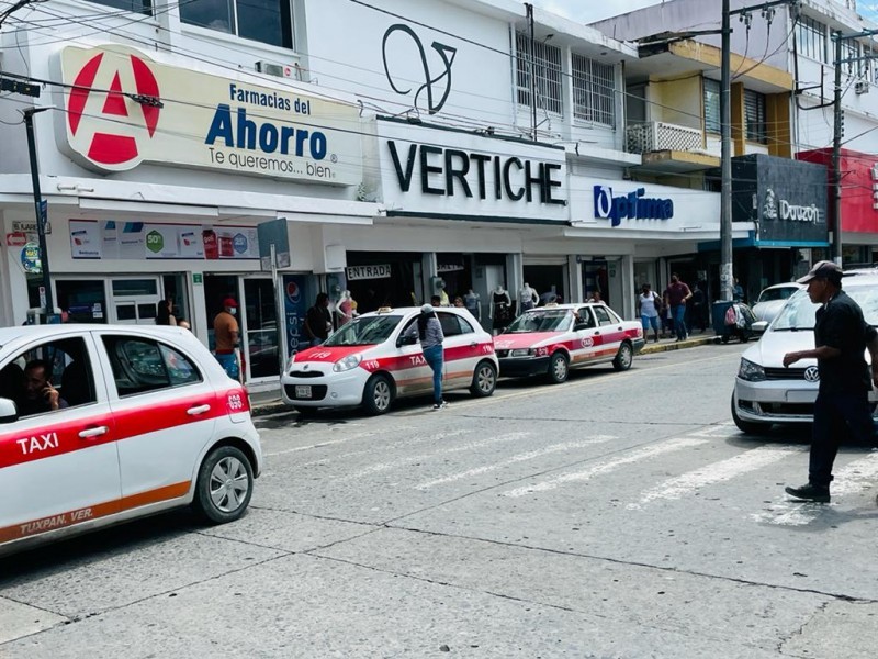 Ciudadanía pide a taxistas no exceder precios durante Carnaval: Sondeo