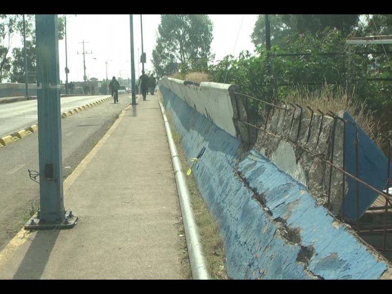 Ciudadanía pide que arreglen puente de calle Obregón