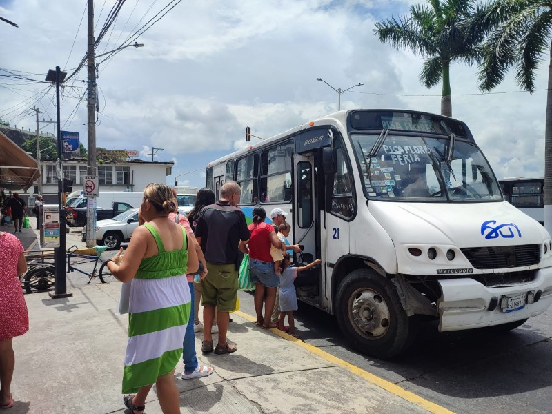 Ciudadanos buscan mejoras en el transporte público