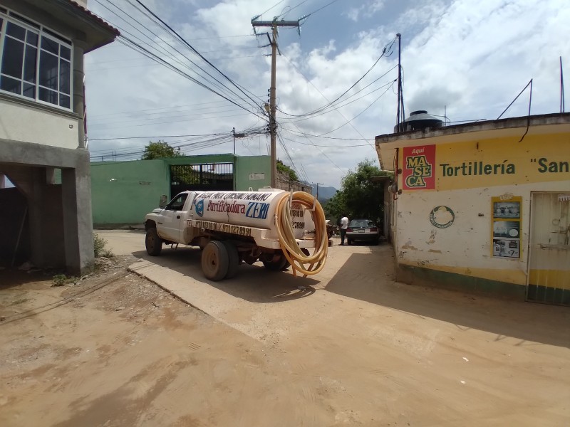 Ciudadanos claman solución a la falta de agua en Tehuantepec