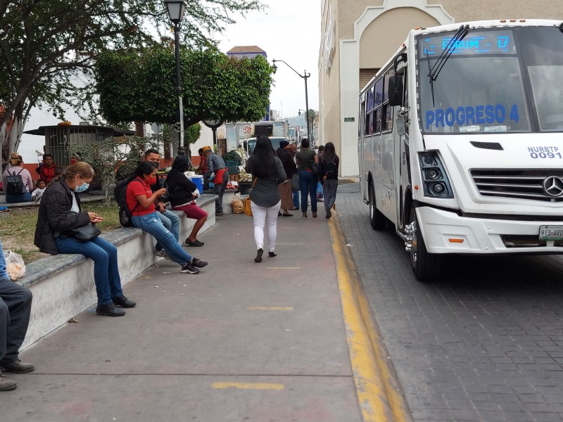 Ciudadanos contribuyen al incumplimiento de protocolos en transporte público: SEMOVI