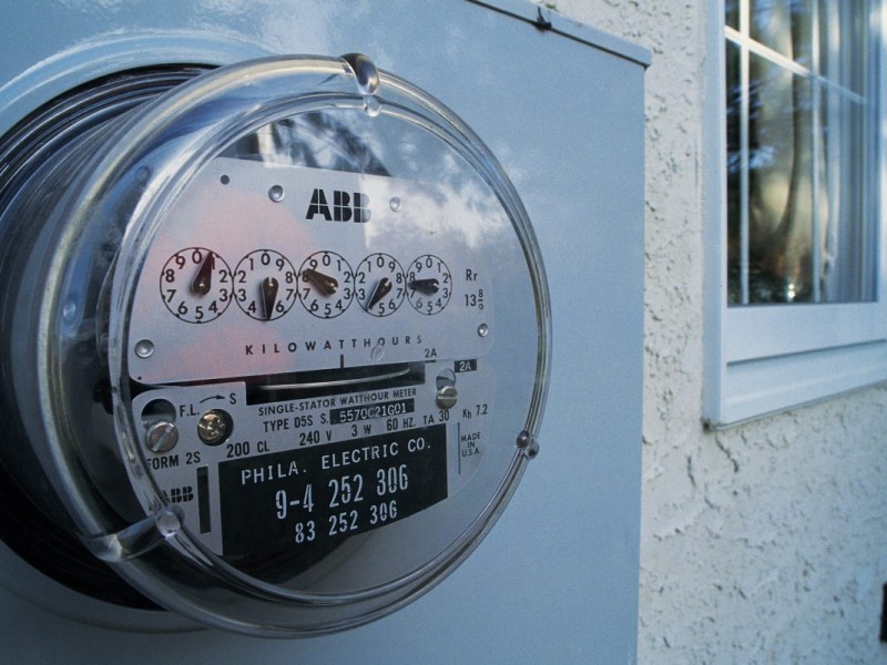 Ciudadanos esperan pagar menos de luz con reforma energética