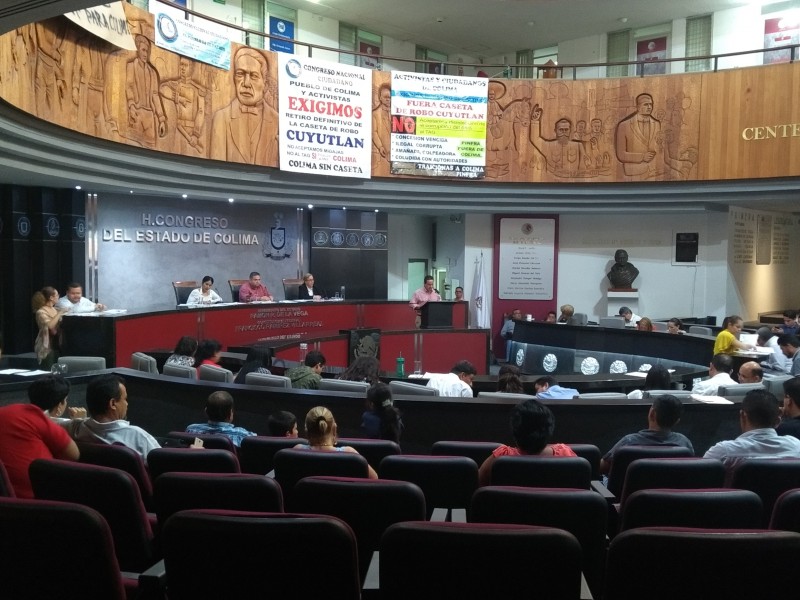 Ciudadanos exigen quitar la caseta de Cuyutlán