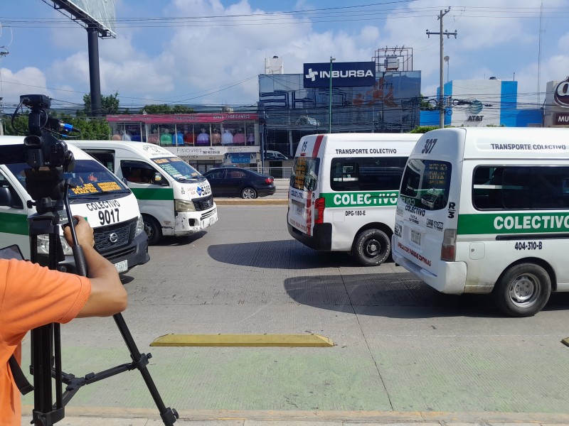 Ciudadanos exponen rutas de colectivos por mal servicio