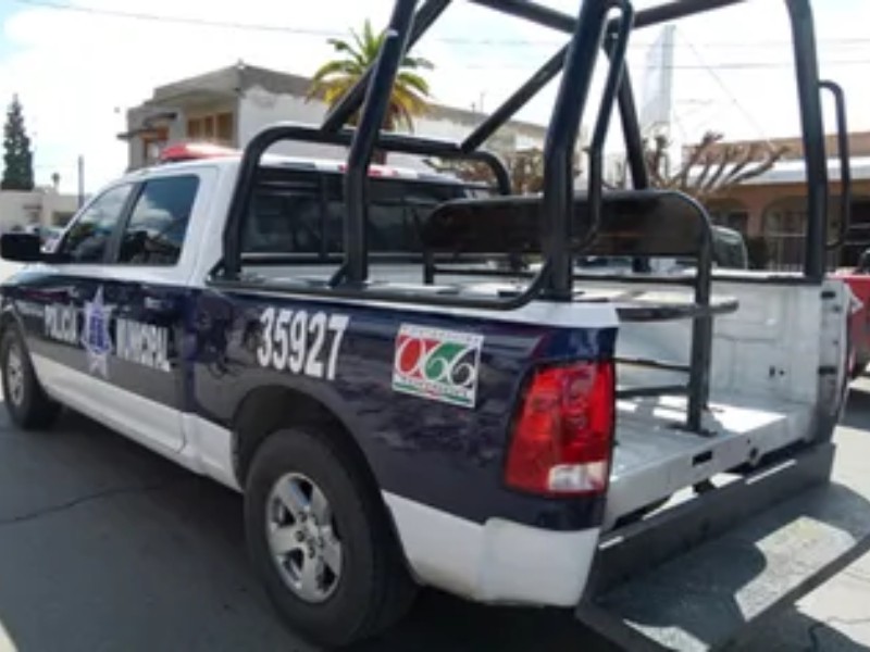 Ciudadanos inconformes con elementos de la policía en Zamora