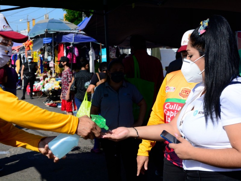 Ciudadanos incumplen con medidas sanitarias en tianguis: Departamento de Mercados