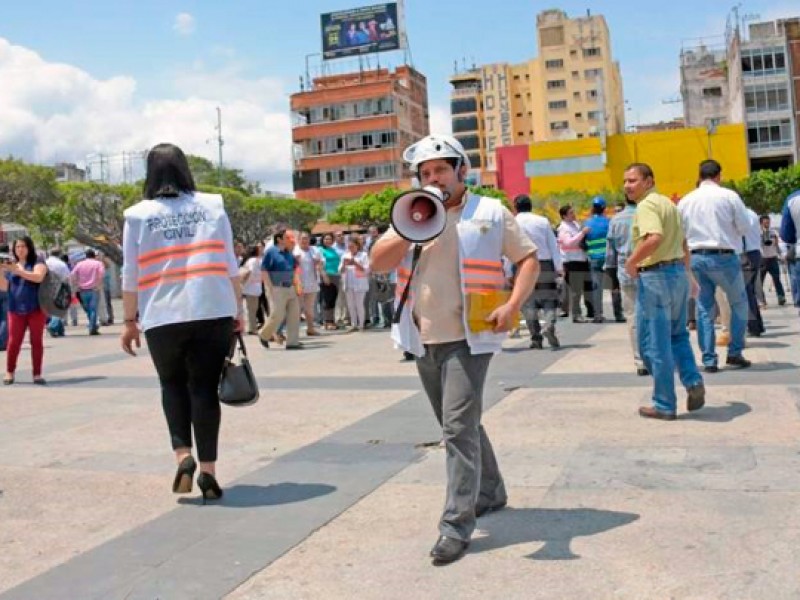 Ciudadanos ni por enterados de simulacro de sismo