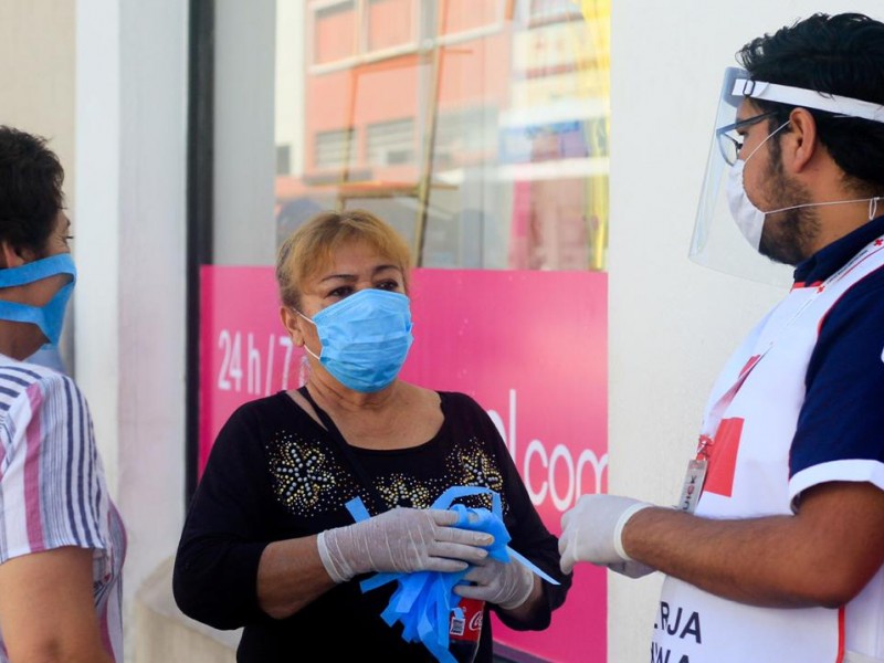 Ciudadanos normalizan CORONAVIRUS; continúan saliendo sin medidas de seguridad