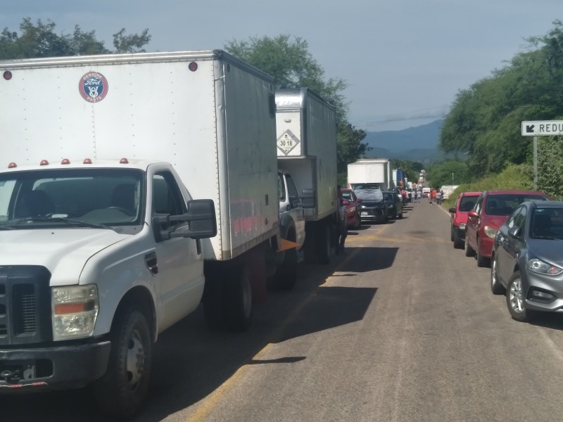 Ciudadanos recriminan al Gobierno lenta actuación ante bloqueo carretero