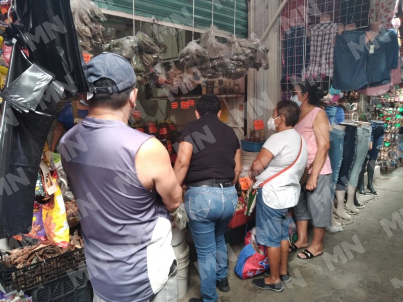 Ciudadanos celebrarán Día de Muertos desde casa, realizan preparativos