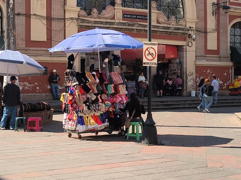 Ciudadanos se adaptan al descenso de temperatura