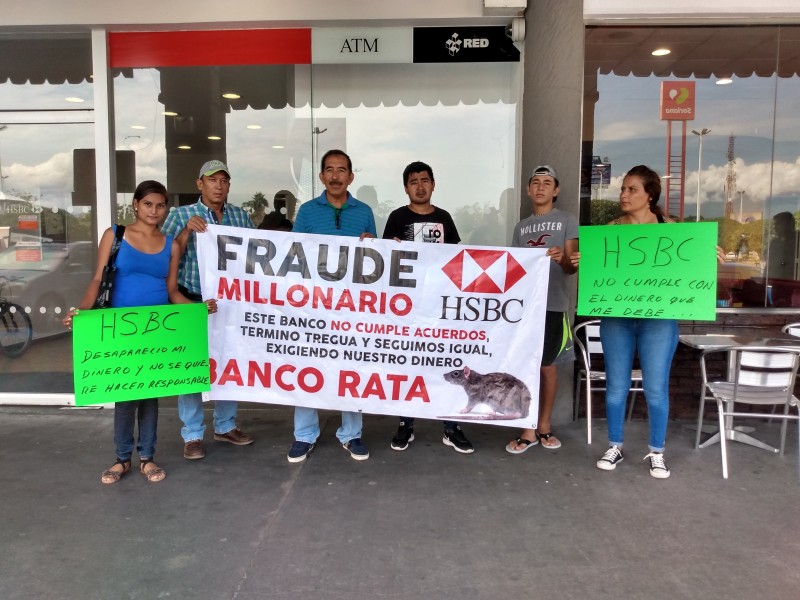 Ciudadanos se manifiestan en HSBC