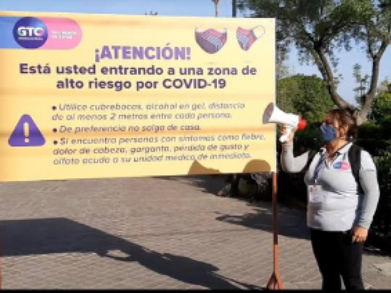 Ciudadanos tratan de protegerse del Covid-19 en León II