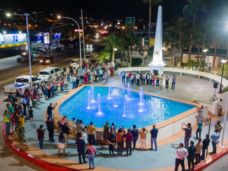 Ciudadanos y Autoridades reconstruyen Plaza del Obelisco