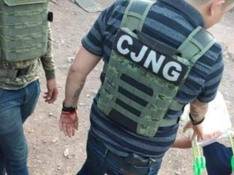 CJNG toma cabecera municipal de Aguililla en Michoacán