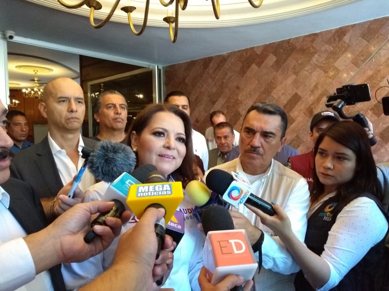 Claudia Delgadillo presenta denuncia por Arboledas del Sur