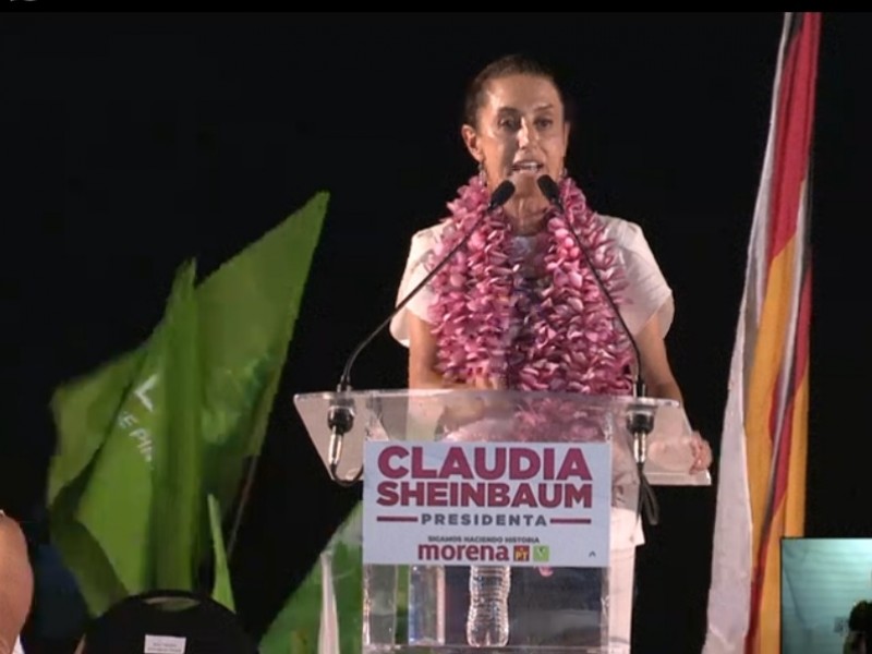 Claudia Sheinbaum concluye gira por Oaxaca desde Huatulco