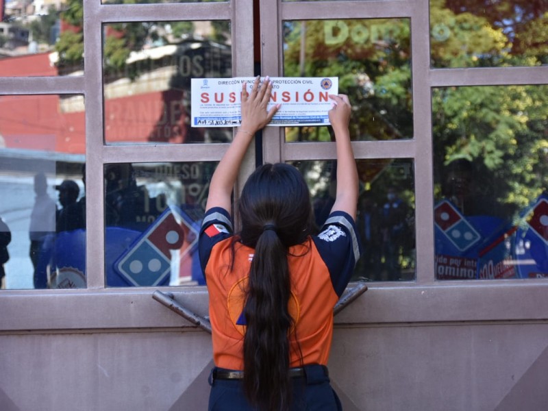 Clausura Oxxo y Domino's Pizza en Guanajuato