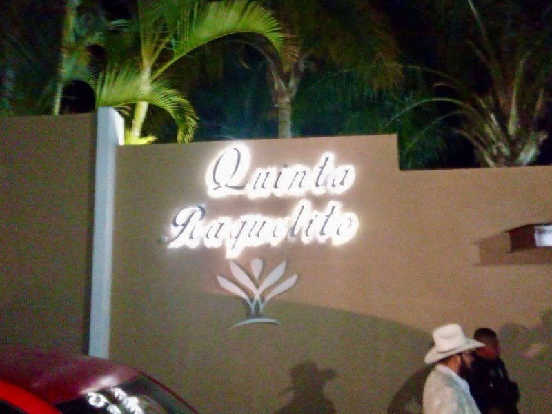 Clausuran negocios por realizaban fiestas clandestinas, había menores de edad