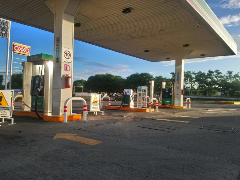 Clausuran gasolinera Transoceánica en Salina Cruz