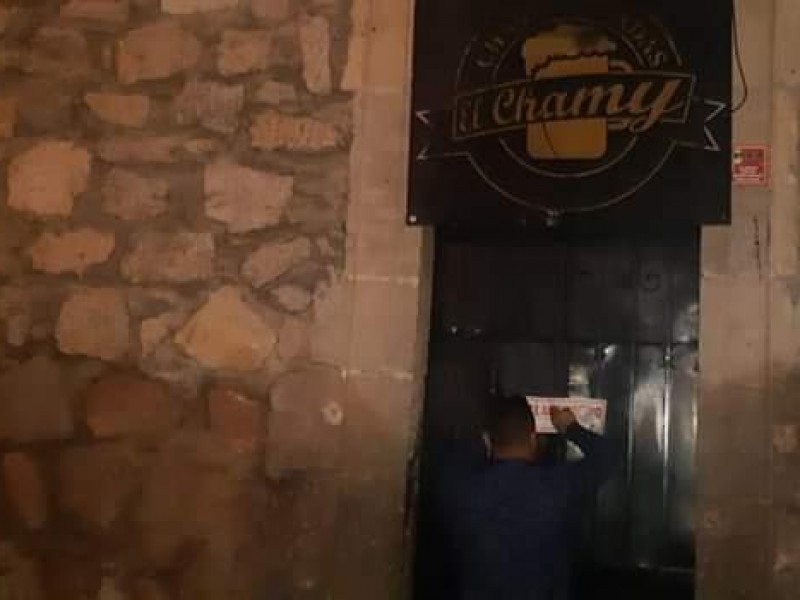 Clausuran otro bar por nueva agresión a cliente