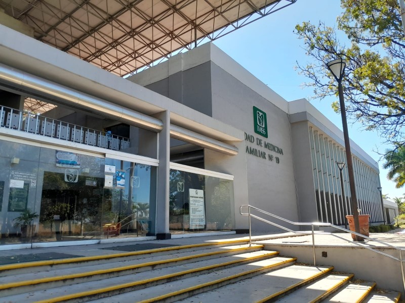 Clínica del 19 del IMSS sin atención por ser “puente”