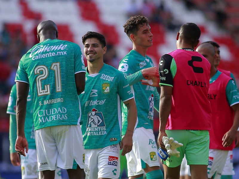 Club León arranca con el pie derecho