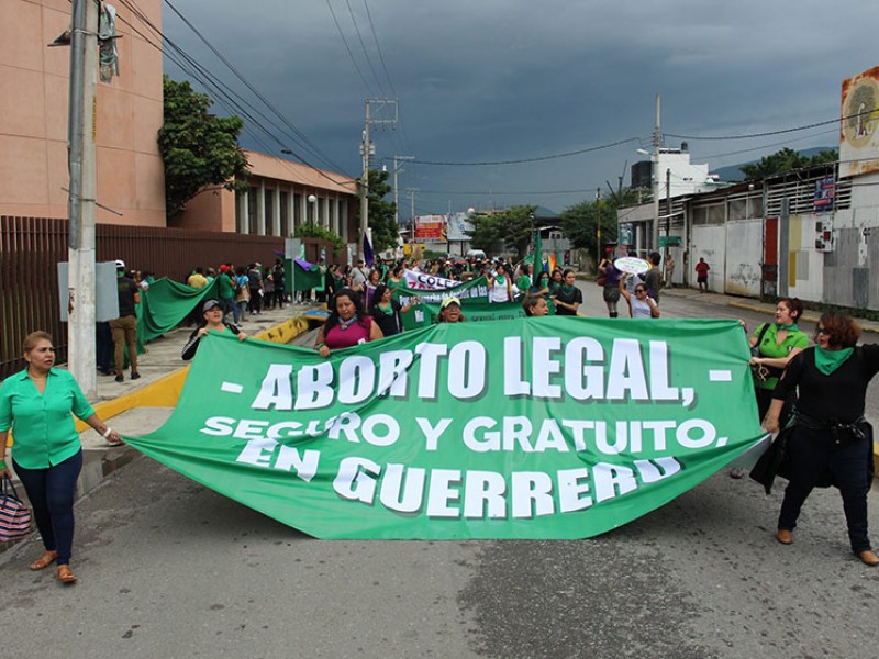 CNDH pide a diputados guerrerenses despenalizar el aborto