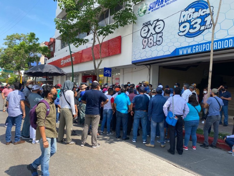 CNTE pide liberación de 21 normalistas recluidos en el Amate