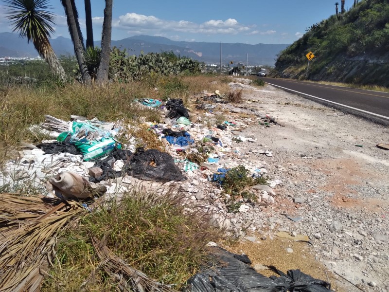 Coapan: ante falta de recolección latente, proliferación de tiraderos clandestinos