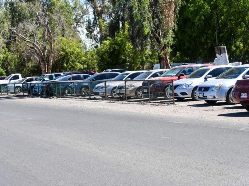 Cobrarán a quienes estacionen en Parque Ostimuri y no entren