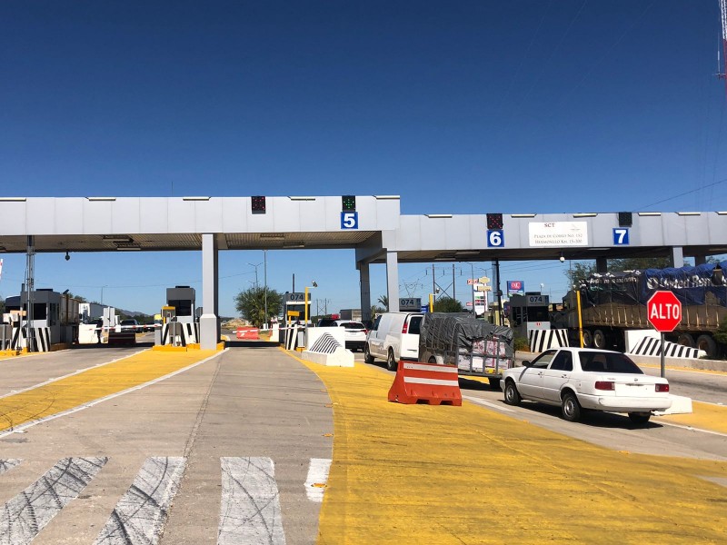 Cobro de casetas de peaje provoca quejas de automovilistas