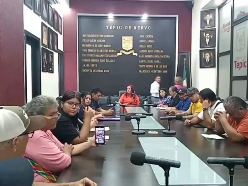 Cobro por horario nocturno desata inconformidad entre comerciantes