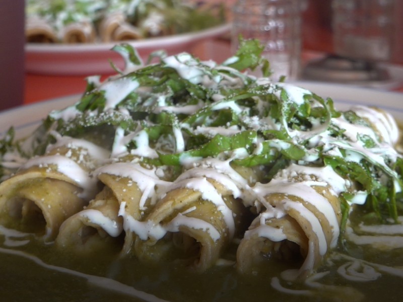 Cocina Económica Mi Carmelita  el sabor casero que reconforta