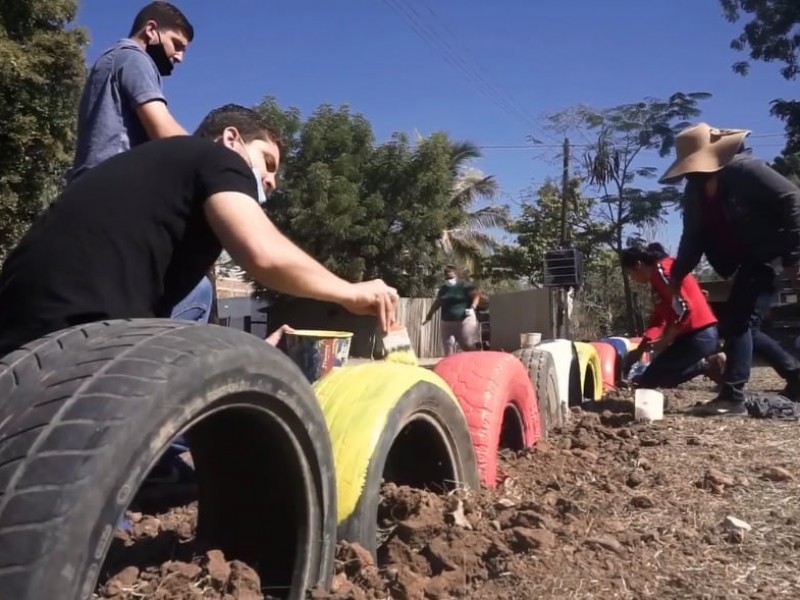 Colabora IMJU en rehabilitación de parque en Nuevo Bachigualato