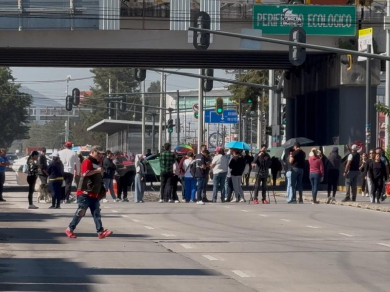 Colaboradores del CENDI se manifiestan en distintos puntos de la entidad
