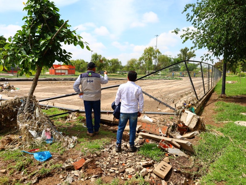 Colapsa el Parque Luis Quintanar, inversión millonaria destruida por la lluvia.