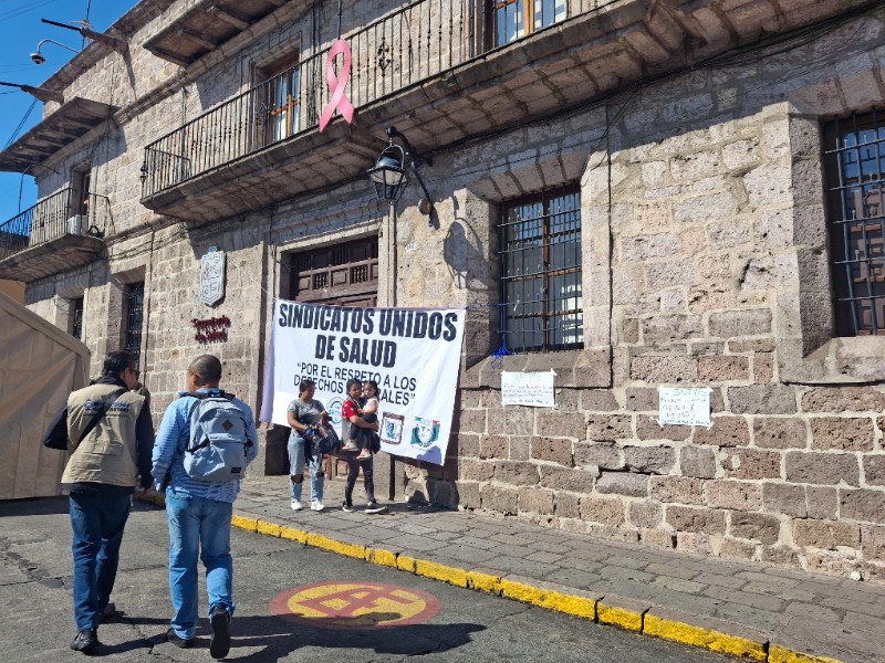 Colapsa el sistema de salud; protestan por falta de insumos