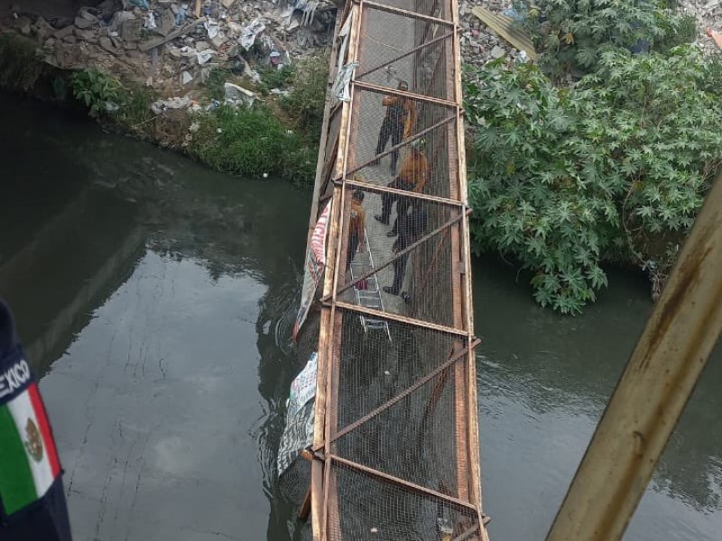 Colapsa puente peatonal en el Edomex; hay 13 lesionados