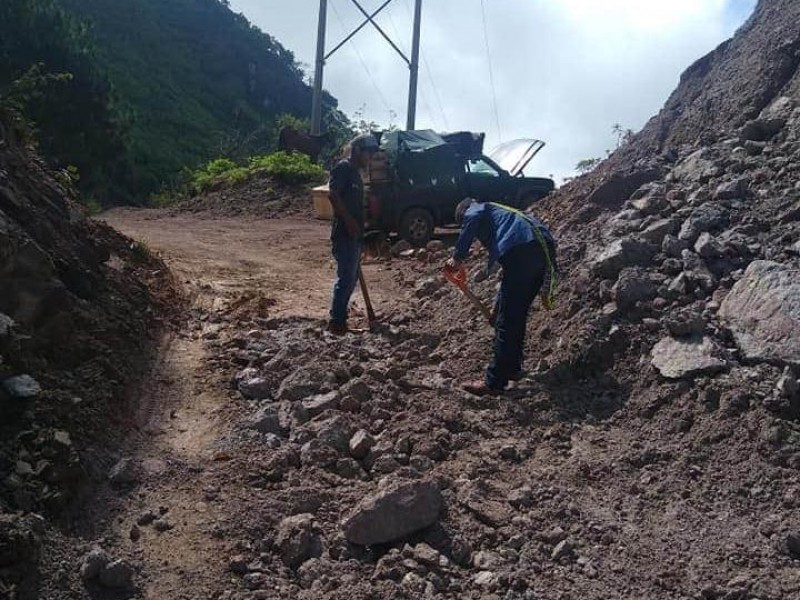 Colapsan caminos de la sierra Nayarita, comunidades indígenas solicitan apoyo