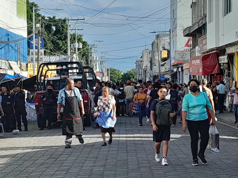 Colectiva atropella a menor: Retienen unidades y amarraron a chóferes