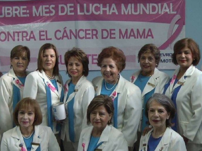 Colectan contra el cáncer en el mayo