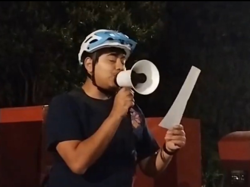 Colectivos ciclistas defienden ciclovía en Las Torres con rodada nocturna