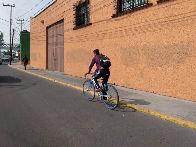 Colectivos ciclistas llaman a colocar infraestructura para confinar ciclovías